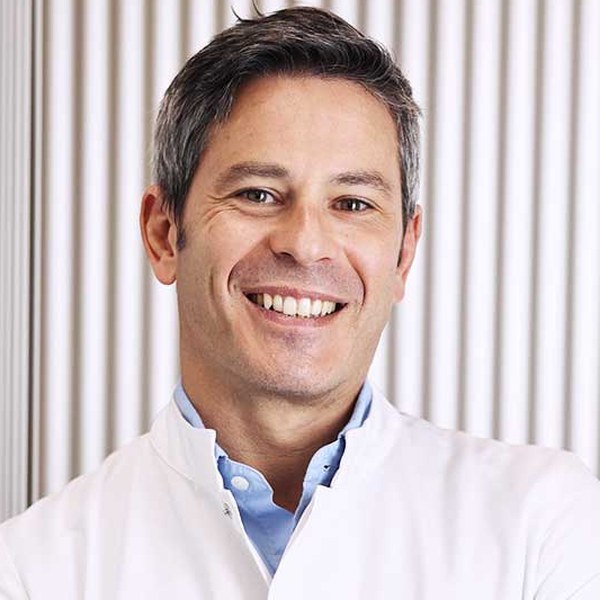 Dr Jean-Charles Bayol, chirurgien plasticien à la Clinique XANADU